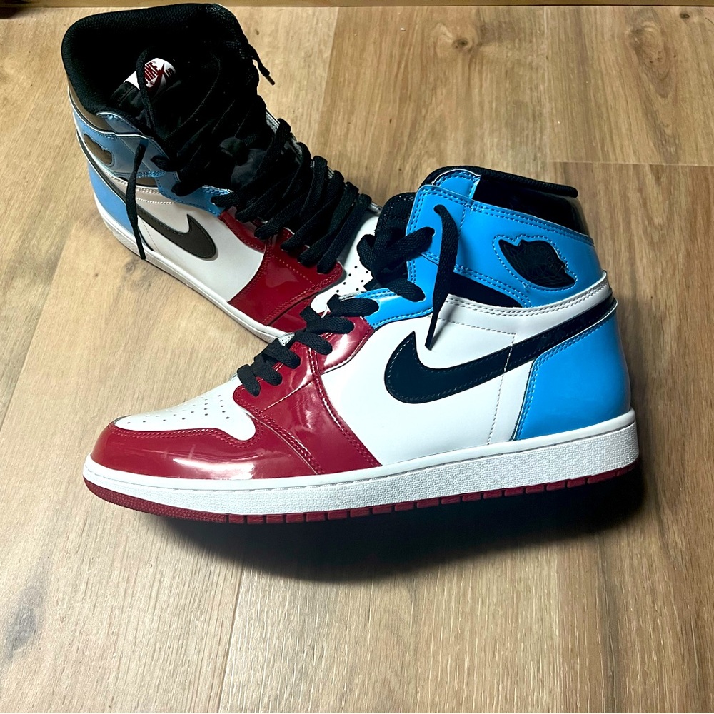 Jordan 1 retro high fearless UNC Chicago